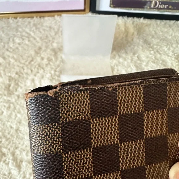 Louis Vuitton Damier Ebene Men’s bifold Wallet - Picture 3 of 12